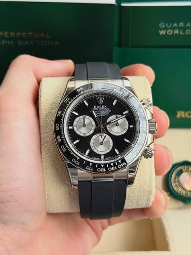 Luxury Oyster Perpetual Style Analog Watch – Premium Stainless Steel Wrist Watch for Men